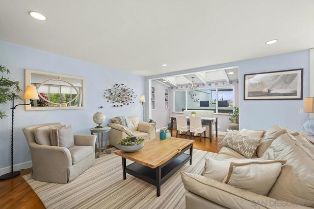 356 Prospect Street, La Jolla CA: https://media.crmls.org/mediaz/a4339195-b27e-4a69-b080-ff7486425acb.jpg