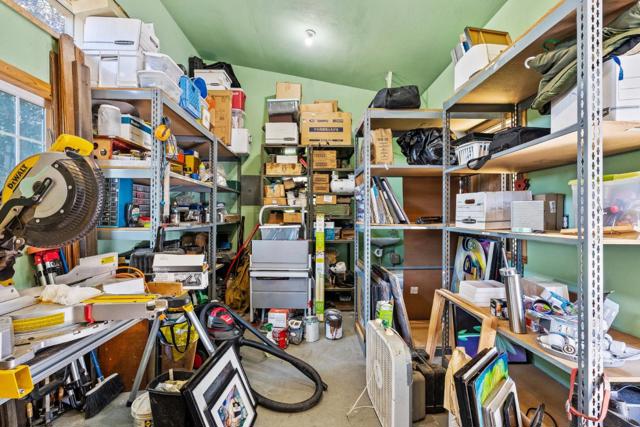 68 Live Oak Road, Royal Oaks CA: https://media.crmls.org/mediaz/a4344943-93fb-4c91-b771-5bf1cb3a0026.jpg