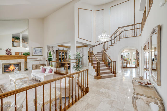 18128 Sandringham Court, Porter Ranch CA: https://media.crmls.org/mediaz/a4359d85-1ed5-4347-bc87-7a96a9daa7ba.jpg
