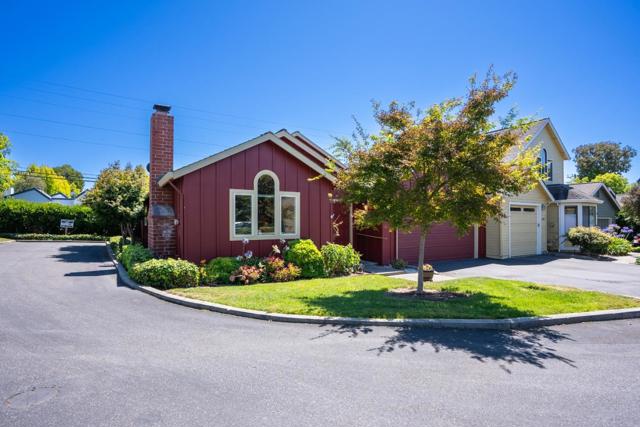 4214 Gull Cove Way, Capitola CA: https://media.crmls.org/mediaz/a435ef63-3e5c-432b-9a9b-87ad24b88487.jpg