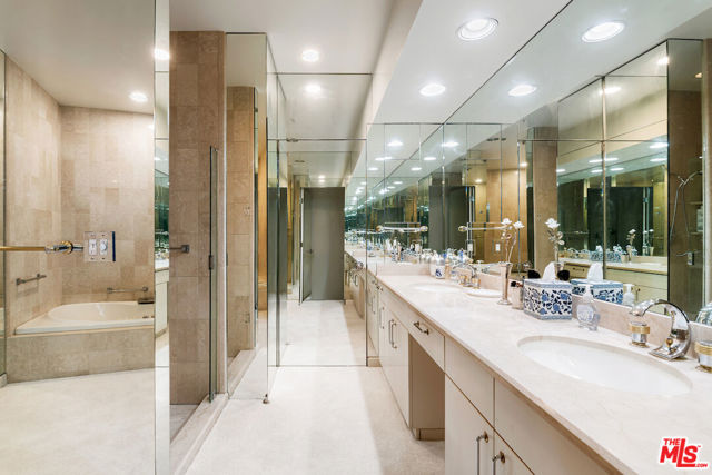 10580 Wilshire Boulevard, Los Angeles CA: https://media.crmls.org/mediaz/a4368d10-9949-4b79-ab3d-50d0993fc8bc.jpg