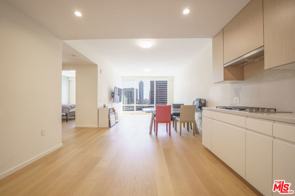 877 Francisco Street #1208