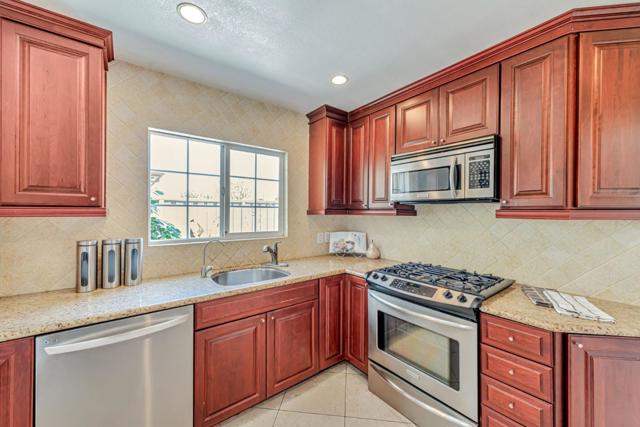 2924 Vivian Lane, San Jose CA: https://media.crmls.org/mediaz/a43731a5-614d-4910-95f5-16bc4004ffb2.jpg