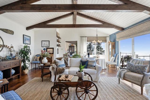 15 Mentone Road, Carmel CA: https://media.crmls.org/mediaz/a4377e69-8ef2-43cd-8490-72420cad4bab.jpg