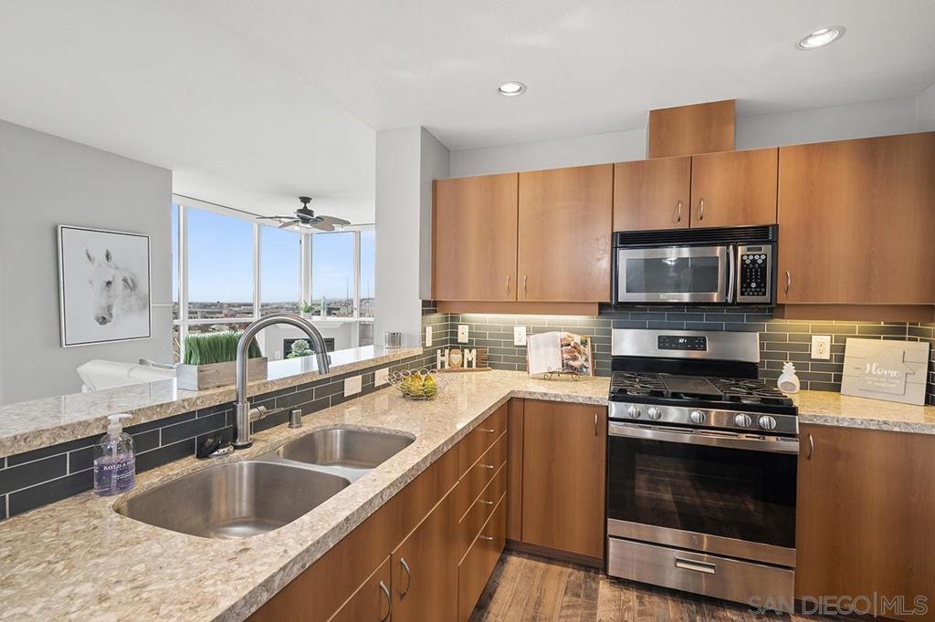 300 Beech St - photo 13