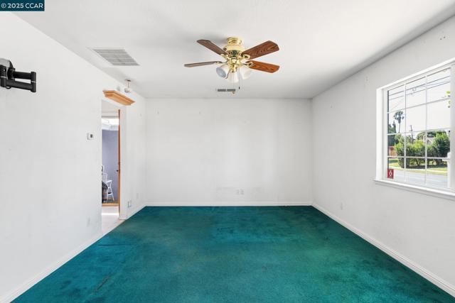 3478 Esperanza Drive, Concord CA: https://media.crmls.org/mediaz/a439c9bb-e418-4c50-ab20-7a98262ff110.jpg