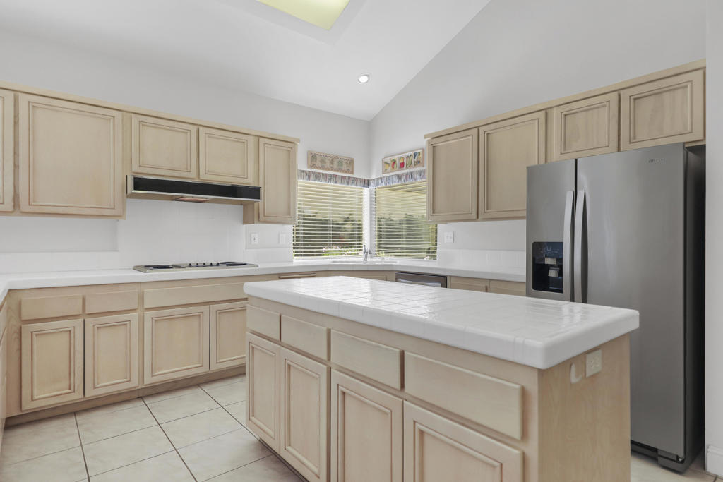 MLS #219138586DA image #12