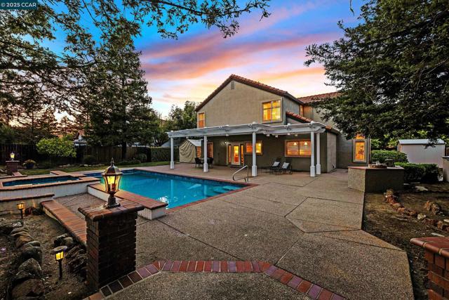 1340 Breakwater Way, Brentwood CA: https://media.crmls.org/mediaz/a43bb032-7d7f-4c5e-9ec8-0c19ee8c2794.jpg