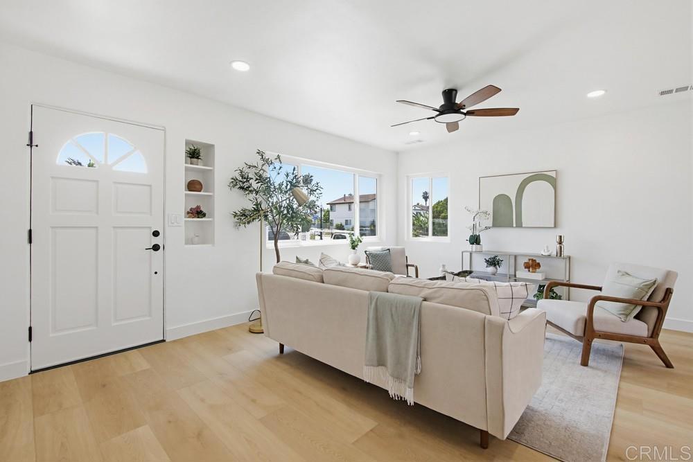 4614 Winona Avenue - photo 4