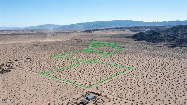 Detail Gallery Image 5 of 22 For 67090 Sunny Sands Dr, Joshua Tree,  CA 92252 - – Beds | – Baths