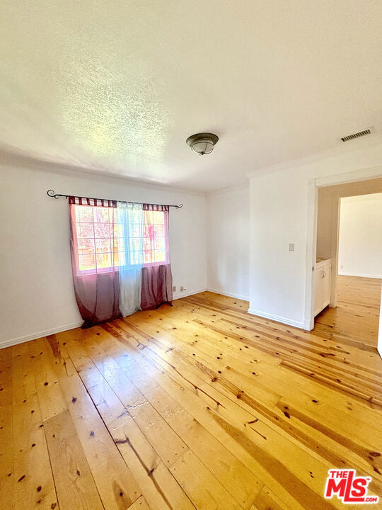754 Fernando Street, Ojai CA: https://media.crmls.org/mediaz/a43bf8d3-ee82-4f67-8df9-163f0c59133d.jpg