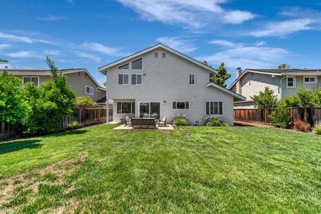 7188 Anjou Creek Circle, San Jose CA: https://media.crmls.org/mediaz/a43c0392-d59c-4832-b55c-108aab6bdeac.jpg