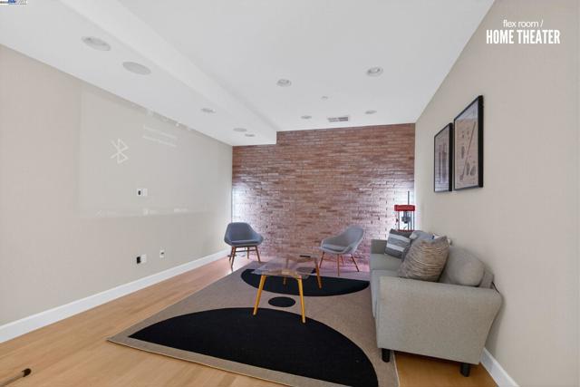 3231 Central Pkwy, Dublin CA: https://media.crmls.org/mediaz/a43c095c-3479-4ab6-bdb1-f6a099b34806.jpg