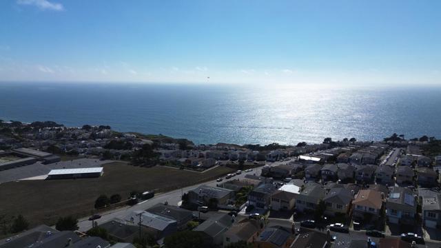 95 Clearview Drive, Daly City CA: https://media.crmls.org/mediaz/a43e0b80-cc90-4068-a20f-5292be86d7c5.jpg