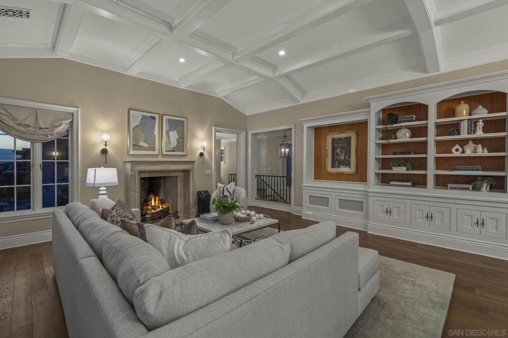 MLS #250035031SD image #10