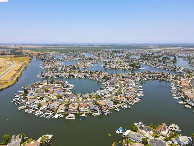 Image 58 of 60 For 4904 South Pt