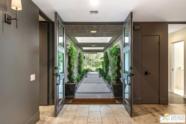 46 Princeton Drive, Rancho Mirage CA: https://media.crmls.org/mediaz/a43e7900-5cd5-4ecc-8973-ee2bc6cb639d.jpg