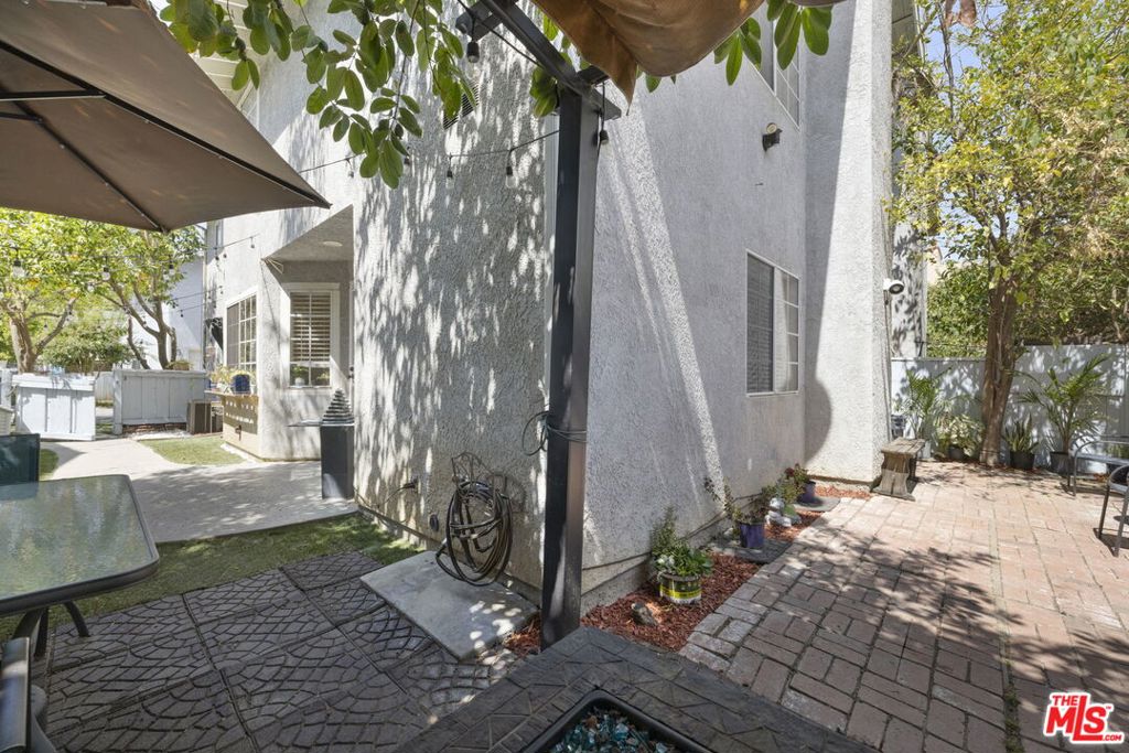 A43Ed2Aa 7Da9 4B03 8A35 C63087860D15 18987 Gault Street, Reseda, Ca 91335 &Lt;Span Style='BackgroundColor:transparent;Padding:0Px;'&Gt; &Lt;Small&Gt; &Lt;I&Gt; &Lt;/I&Gt; &Lt;/Small&Gt;&Lt;/Span&Gt;