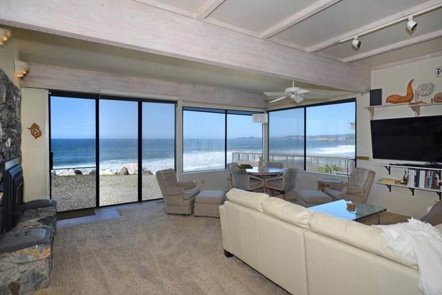 22800 E Cliff Drive, Santa Cruz CA: https://media.crmls.org/mediaz/a440e37d-c3c6-4969-a94f-f545532413ea.jpg