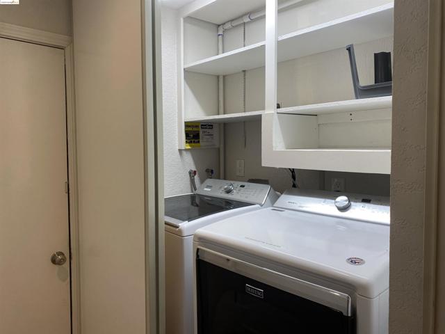 190 Cleaveland Rd, Pleasant Hill CA: https://media.crmls.org/mediaz/a4419bc7-e2c6-4fdf-9950-ebc2edc9e184.jpg