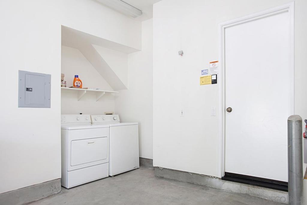 5558 Renaissance Ave - photo 20