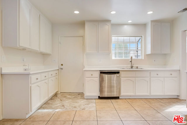 14268 Pierce Street photo 4