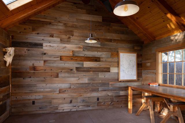 Image 33 of 41 For 28000 Underwood Road