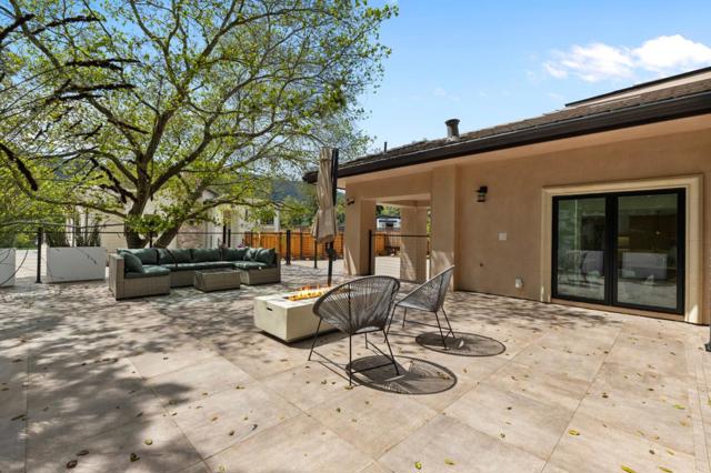 18061 Saratoga Los Gatos Road, Monte Sereno CA: https://media.crmls.org/mediaz/a44344e3-20c8-46b5-8d14-e466a1a75094.jpg