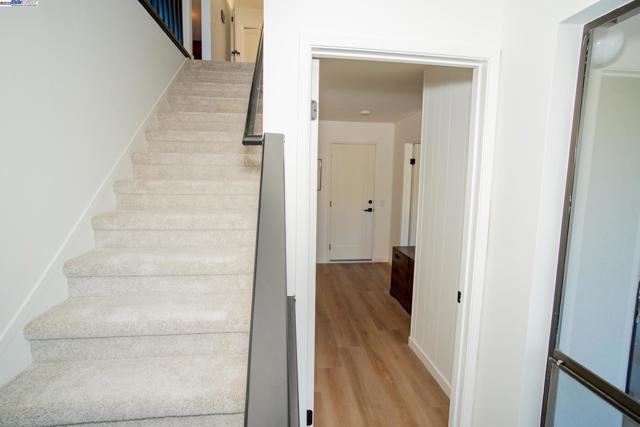 4732 Mira Vista Drive, Castro Valley CA: https://media.crmls.org/mediaz/a4443b06-f5b1-4aa7-8639-8579a314708a.jpg