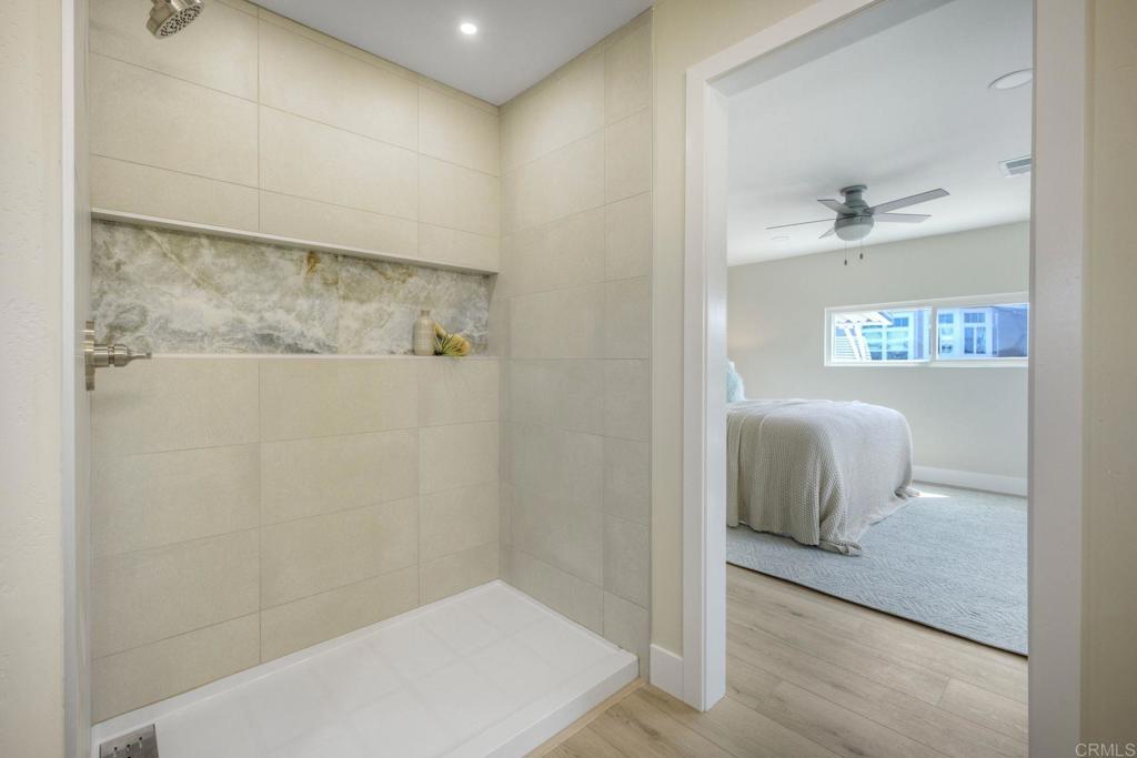 3535 Linda Vista Drive - photo 18