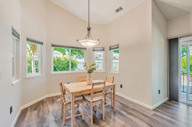 4025 Santa Maria Place, Turlock CA: https://media.crmls.org/mediaz/a4448be2-bbb7-420b-a8ba-e634d0dfe7d6.jpg