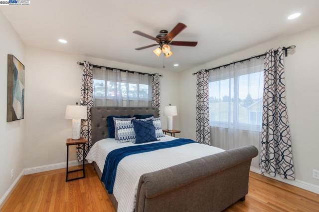16560 Russell Ct, San Leandro CA: https://media.crmls.org/mediaz/a4455f4b-08a7-4a9b-bc44-c4c061ddce7d.jpg
