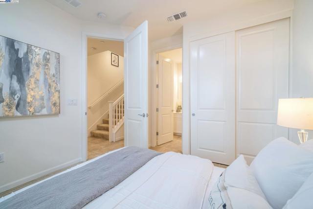 5588 El Dorado Ln, Dublin CA: https://media.crmls.org/mediaz/a4460813-84b3-46d0-8b66-84334d2aaa22.jpg