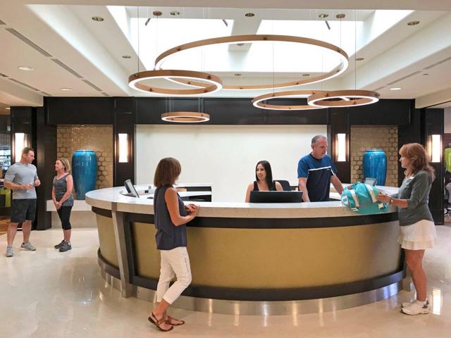 379 Tomahawk Drive, Palm Desert CA: https://media.crmls.org/mediaz/a448c690-0953-46a6-88dd-fafc64bd4dc0.jpg