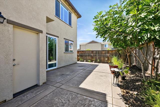 2466 Buzz Aldrin Way, Sacramento CA: https://media.crmls.org/mediaz/a449c0d7-d3d4-40d8-ac84-e44c40dd0bc1.jpg