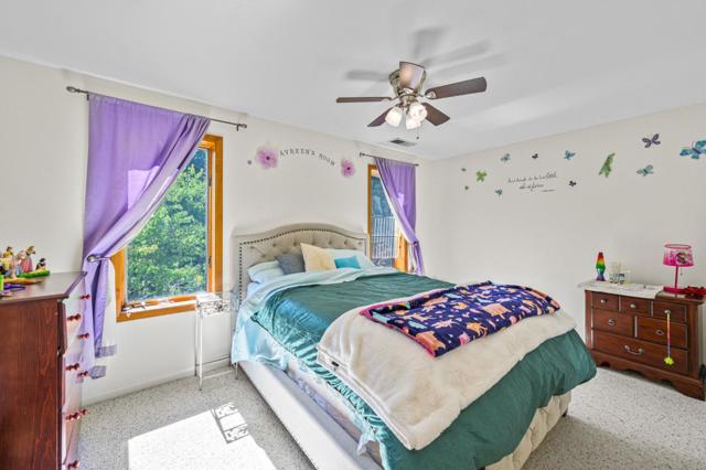 3265 Greenhills Drive, Lafayette CA: https://media.crmls.org/mediaz/a44ab181-f71e-46b2-bd14-c8b55b0a73f1.jpg