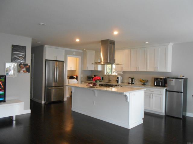 Detail Gallery Image 1 of 1 For 2003 Bayview Hts Dr #71,  San Diego,  CA 92105 - 4 Beds | 2 Baths