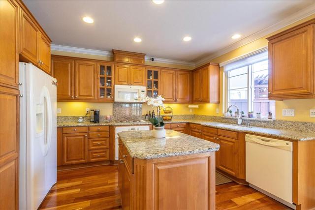 Image 16 of 70 For 7197 Windcliff Lane
