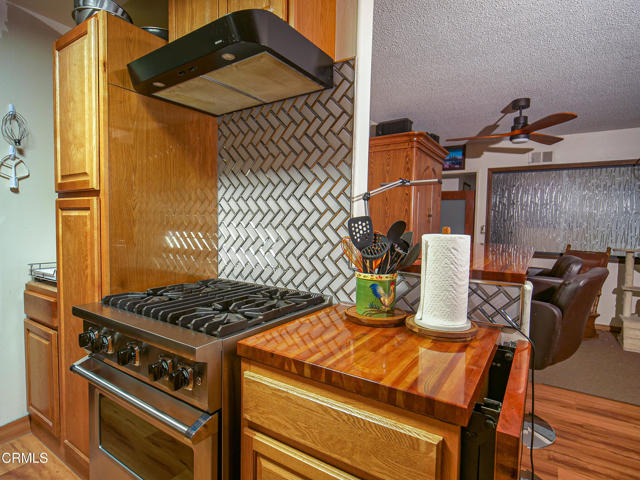 752 Fillmore Street, Santa Paula CA: https://media.crmls.org/mediaz/a44d10fb-42a5-4770-897c-fb4184f9fea0.jpg
