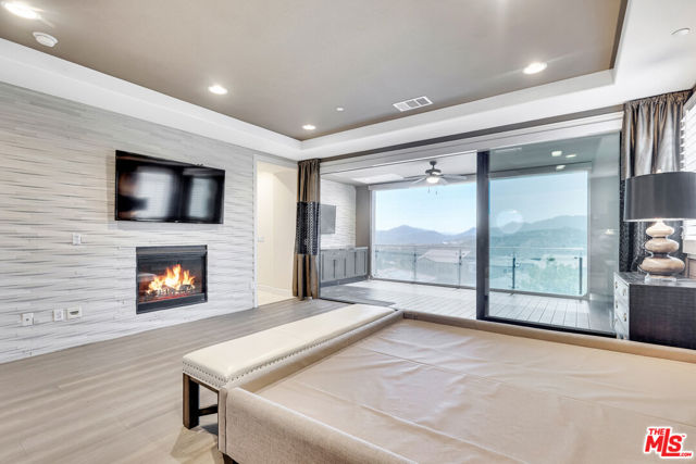 11945 Mirabel Way, Porter Ranch CA: https://media.crmls.org/mediaz/a44e3b53-3fe8-44e6-b078-2bd26c70cb39.jpg