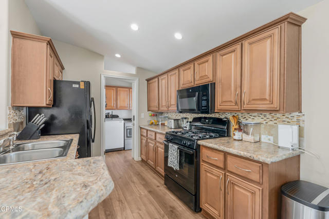 Detail Gallery Image 8 of 39 For 250 E Telegraph Rd #155,  Fillmore,  CA 93015 - 3 Beds | 2 Baths