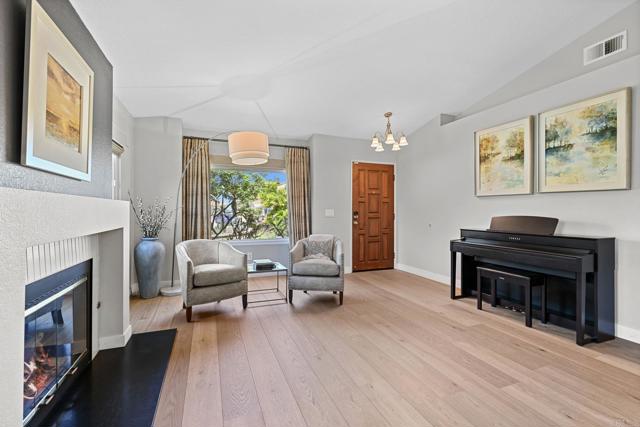 Detail Gallery Image 4 of 32 For 15735 Camino Codorniz, Rancho Bernardo (San Diego),  CA 92127 - 4 Beds | 2 Baths