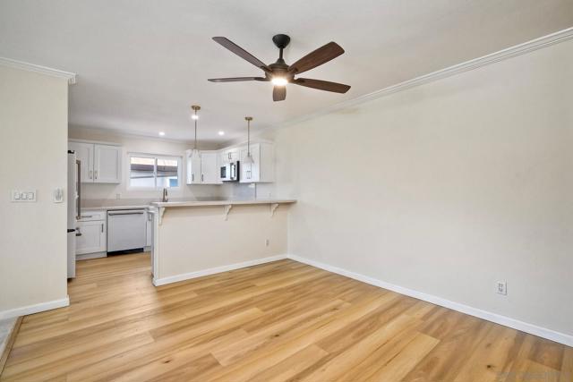 5370 La Jolla Blvd, La Jolla CA: https://media.crmls.org/mediaz/a44ed06a-df53-46f3-8805-382a1c82d2e3.jpg