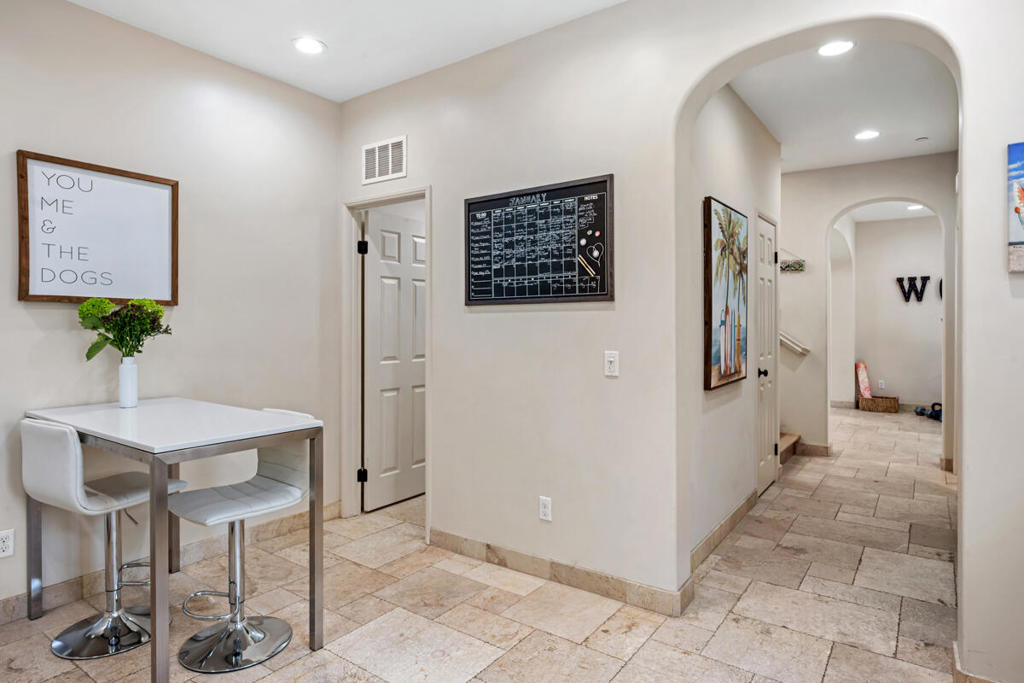 MLS #219142325DA image #4