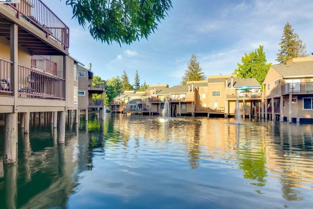 7963 ARCADE LAKE LANE #86