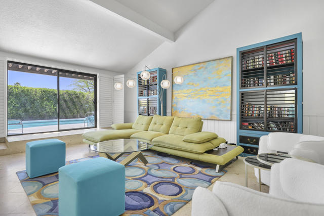 1385 E Via Escuela, Palm Springs CA: https://media.crmls.org/mediaz/a44f7bd6-c26e-44e5-adfc-bfe7801cb66b.jpg