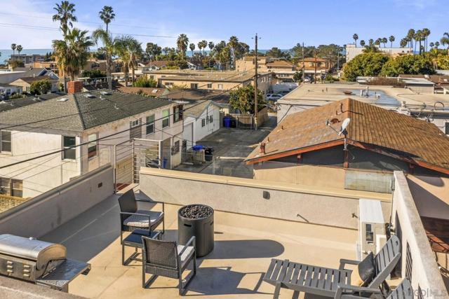 851 53 Sapphire, San Diego CA: https://media.crmls.org/mediaz/a450126f-ed33-491a-9f26-cdc096681701.jpg