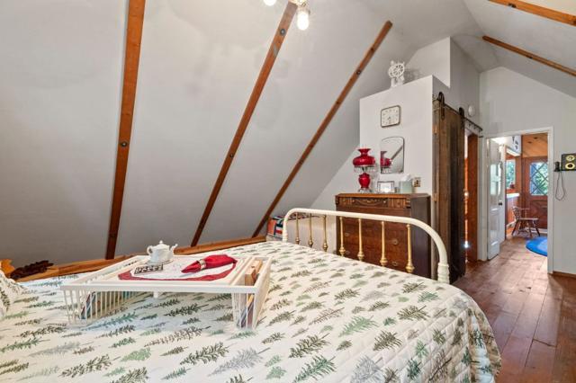 29380 Lassen Drive, Cold Springs CA: https://media.crmls.org/mediaz/a4513fba-441d-41d6-b41f-051dc6a5d8b2.jpg