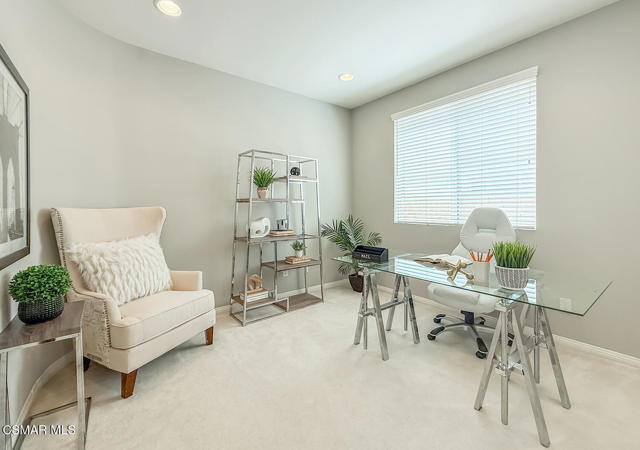 3030 Hollycrest Avenue, Thousand Oaks CA: https://media.crmls.org/mediaz/a4534619-aac2-4581-a18f-2c46fff725ca.jpg