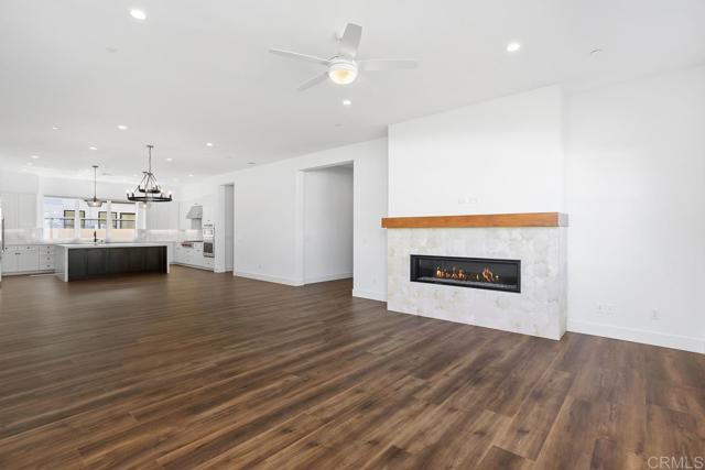 Detail Gallery Image 6 of 42 For 1211 Stonemark Place, Vista,  CA 92081 - 5 Beds | 4/1 Baths